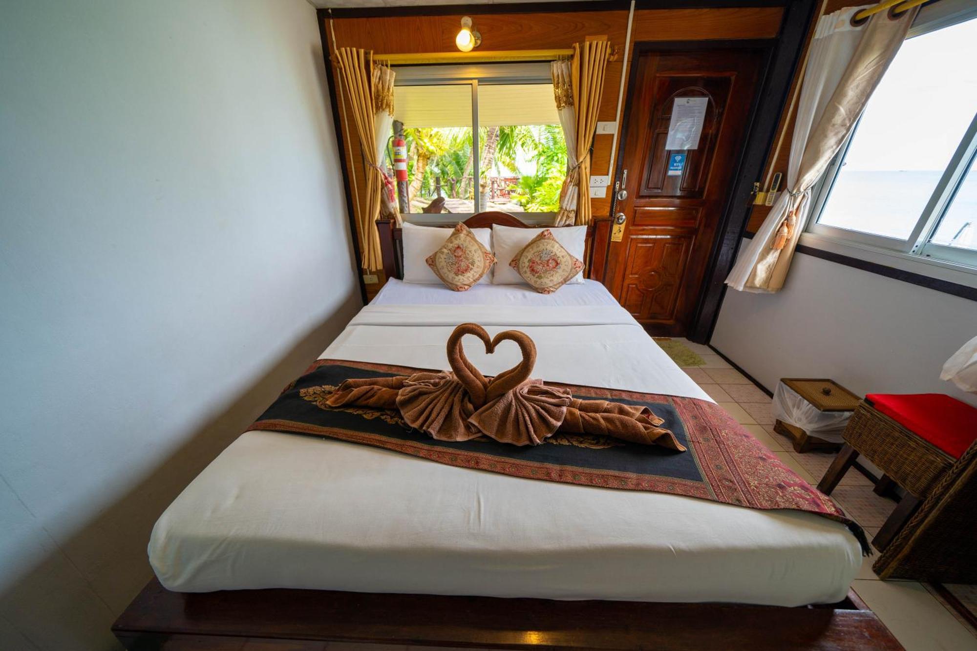 Tongta Phaview Resort Koh Samet Екстериор снимка